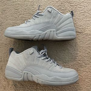 Jordan 12 low kids size 6